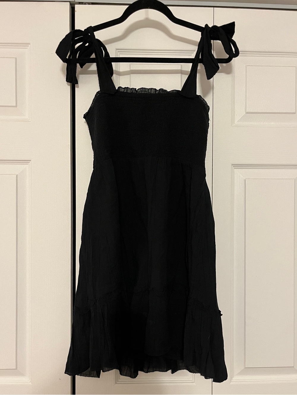 Aerie Black Tie-Shoulder Smocked Sundress - Picture 3 of 3